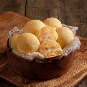 Pão de queijo creme com bacon